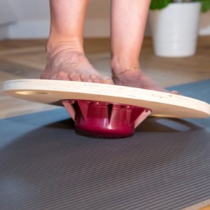 Round wooden balance board